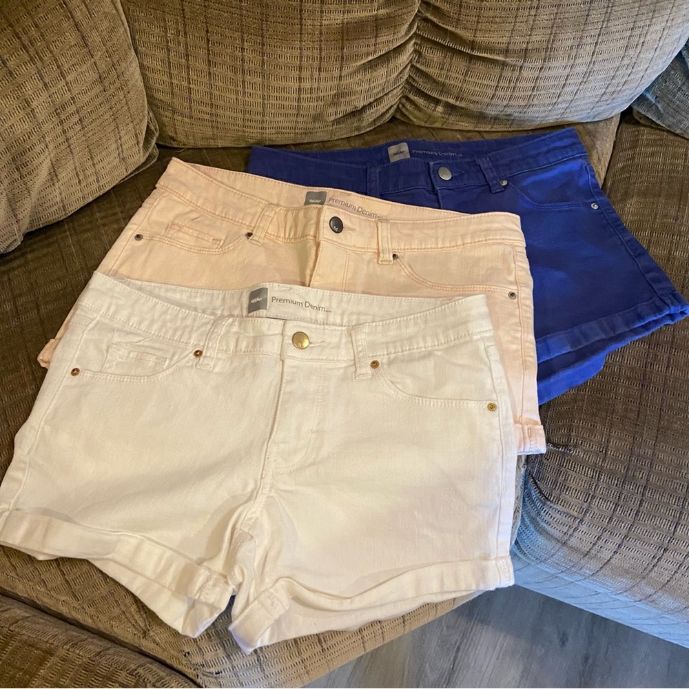 Mossimo Premium Denim Shorts size 4 Bundle